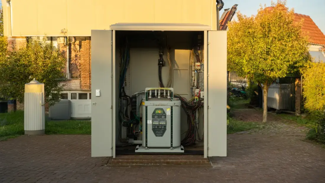 Aggregaat aansluiten op UPS: combinatie noodstroom